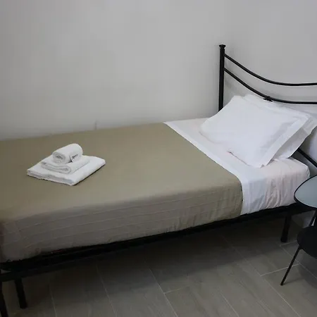 Πανσιόν Old Town Funicolar 2*